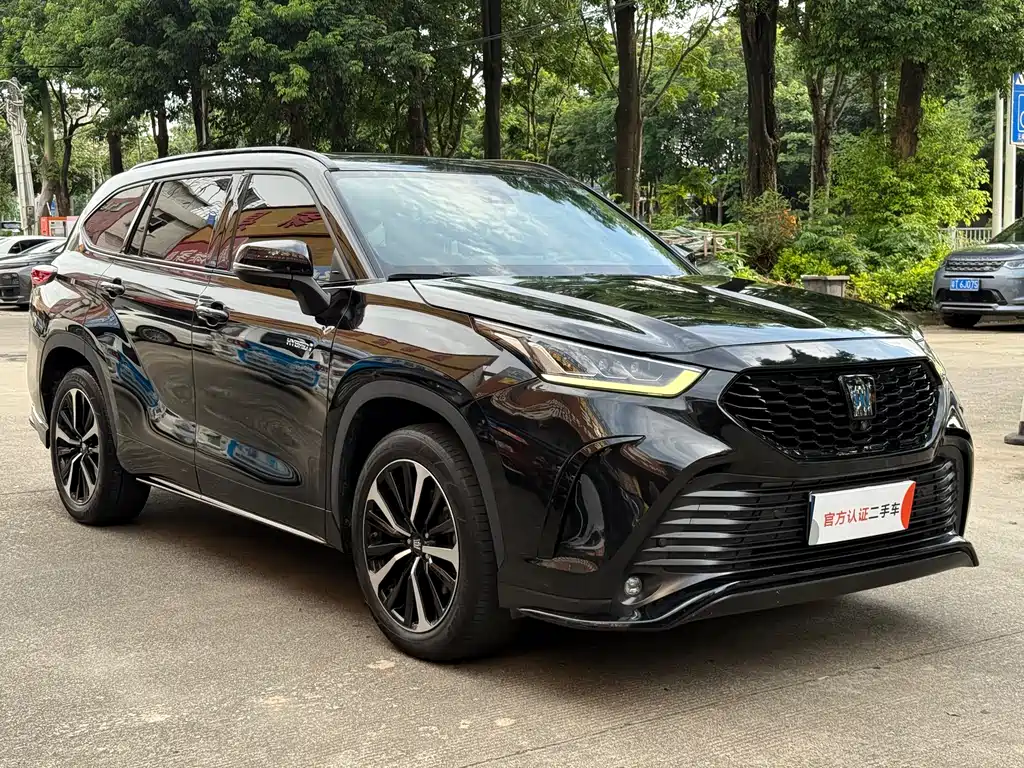 Toyota Crown Kluger 2021