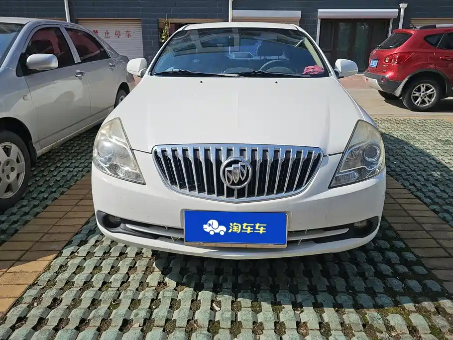 Buick Excelle 2013