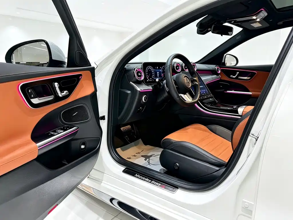Mercedes-Benz C-Class 2021