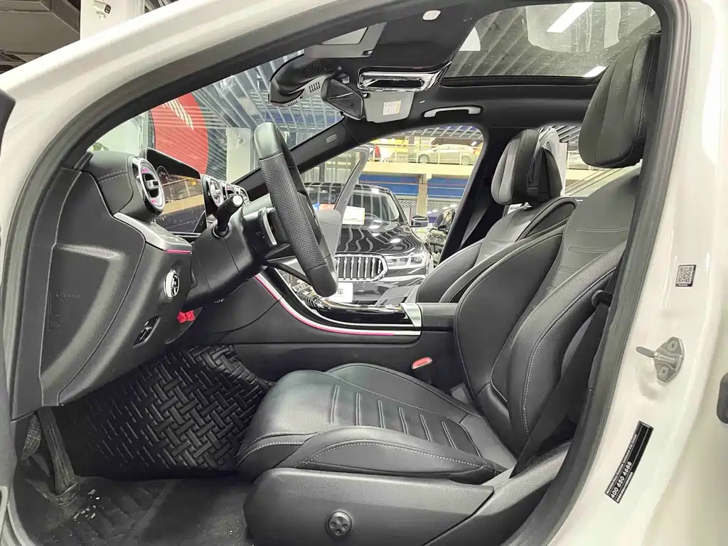 Mercedes-Benz C-Class 2023