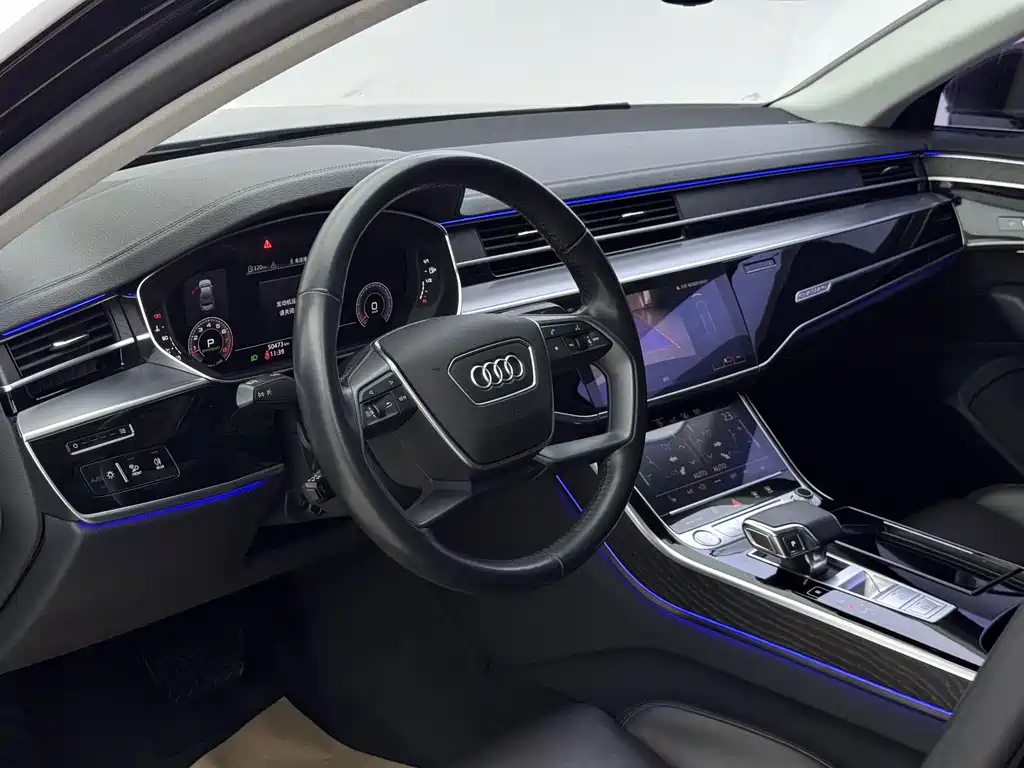 Audi A8 2018 — фото 10