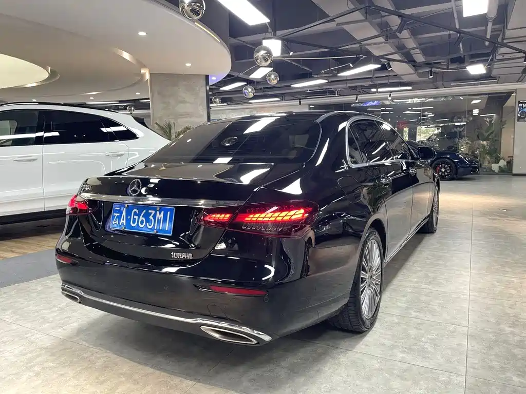 Mercedes-Benz E-Class 2021