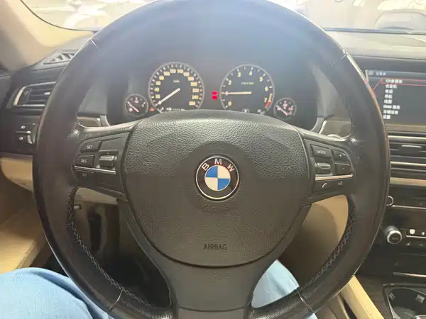 BMW 7 Series 2011