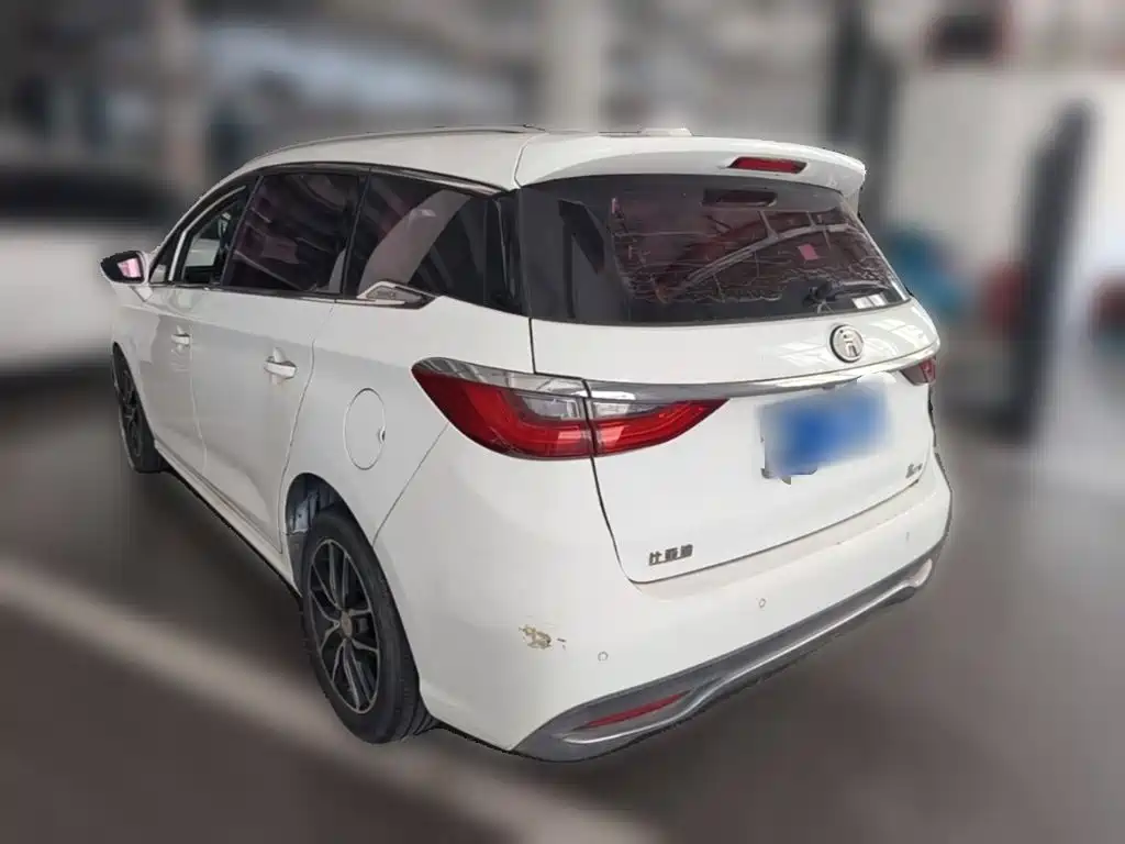 BYD Song MAX 2018 — фото 7
