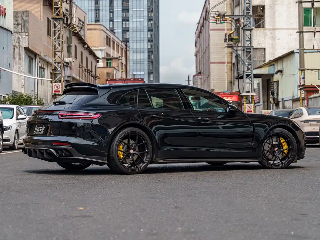 Porsche Panamera 2018 — фото 3