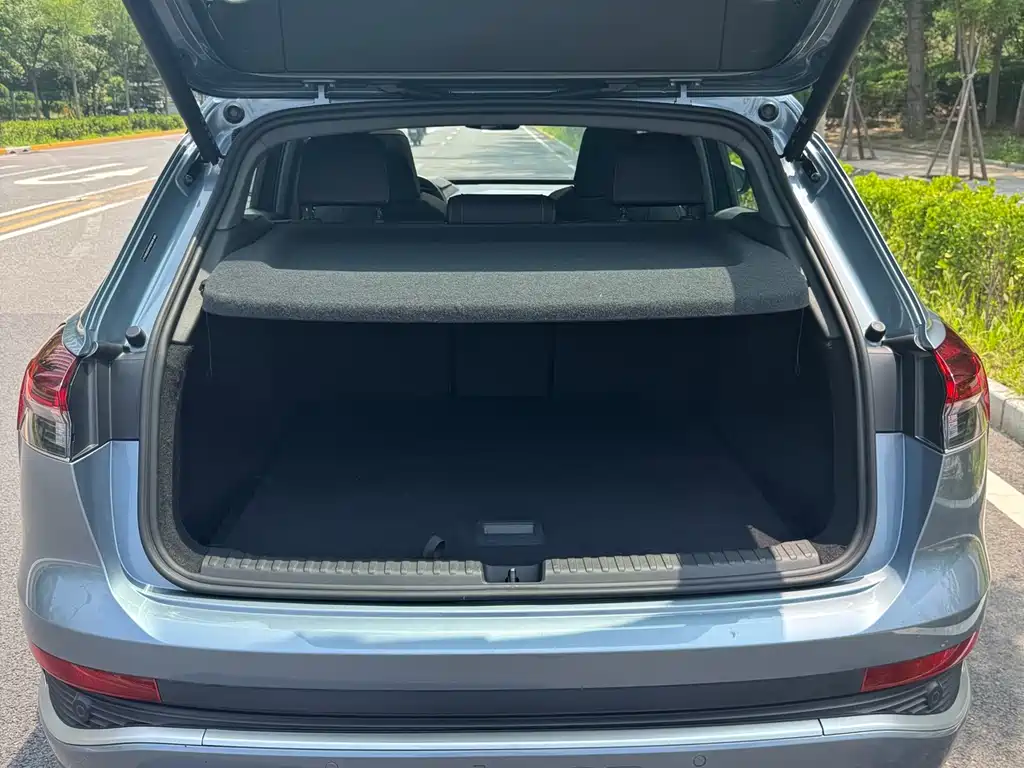 Audi Q4 e-tron 2023