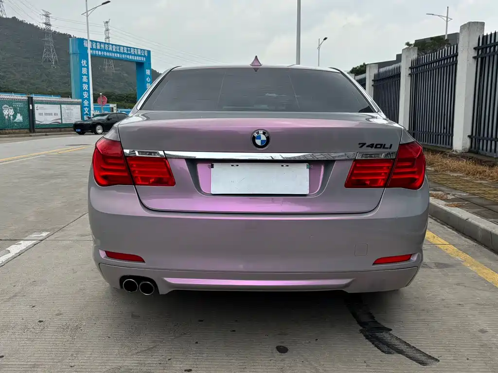 BMW 7 Series 2012 — фото 10