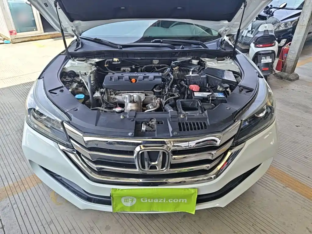 Honda Accord 2015 — фото 16