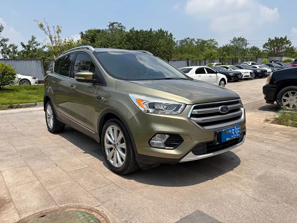 Ford Kuga 2017 — фото 3