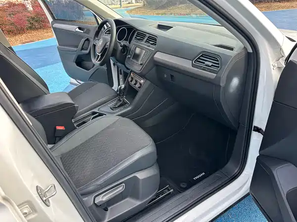 Volkswagen Tiguan L 2017