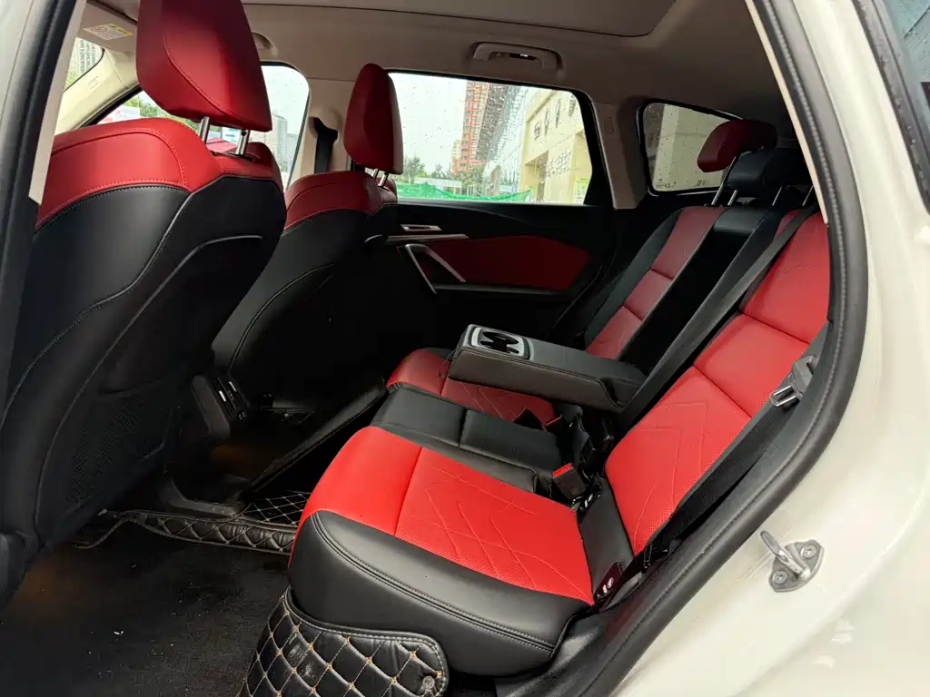 BMW iX1 2024 — фото 10