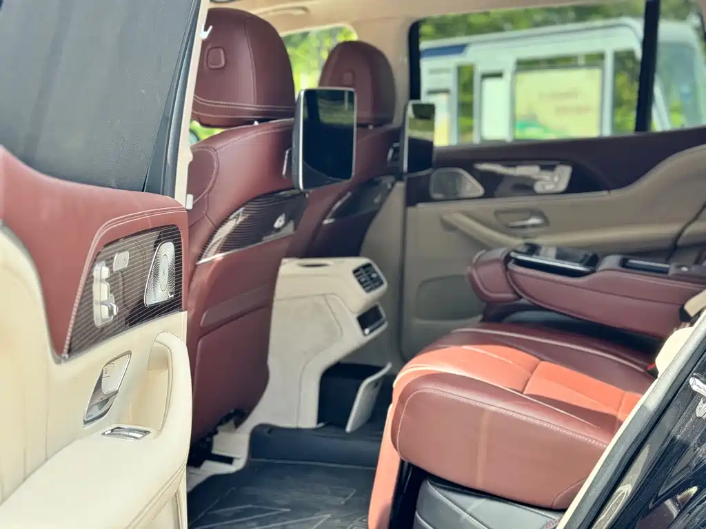 Mercedes-Benz Maybach GLS 2023 — фото 11