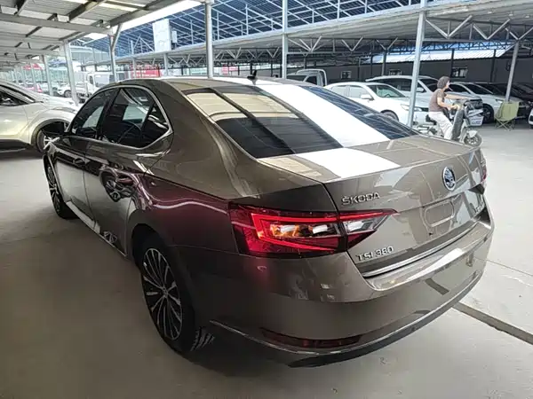 Skoda Superb 2017