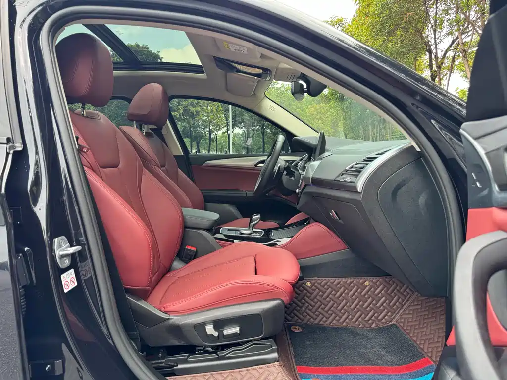 BMW X4 2022 — фото 17