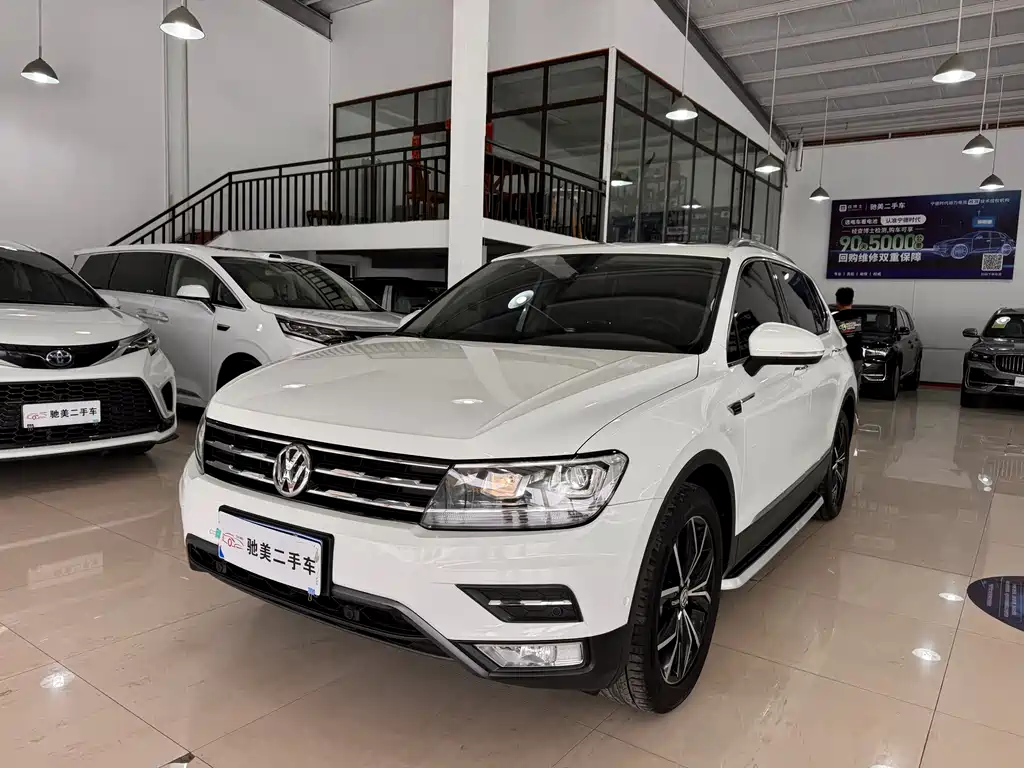 Volkswagen Tiguan L 2019 — фото 1