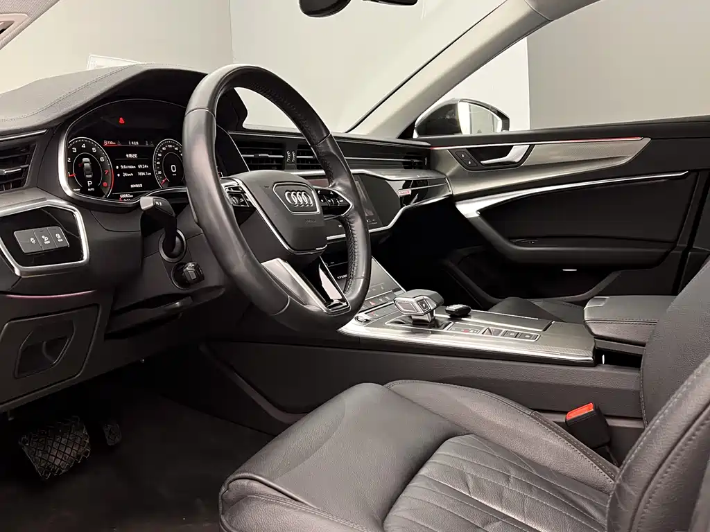 Audi A6L 2021