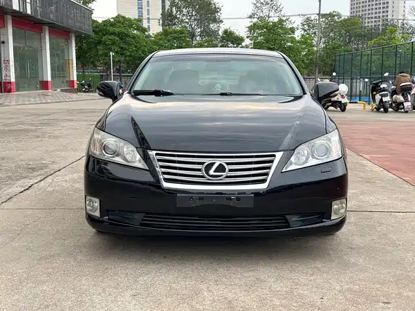 Lexus ES 2012