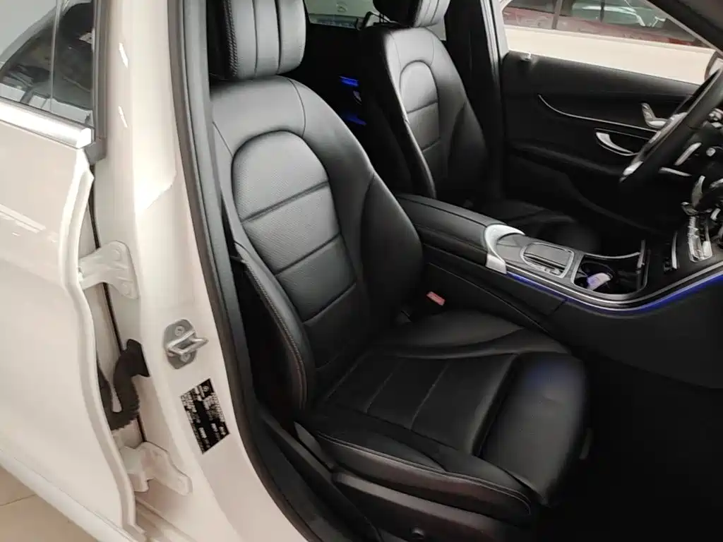 Mercedes-Benz C-Class 2020 — фото 25