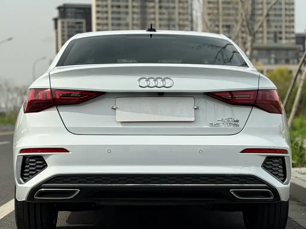 Audi A3 2024 — фото 16