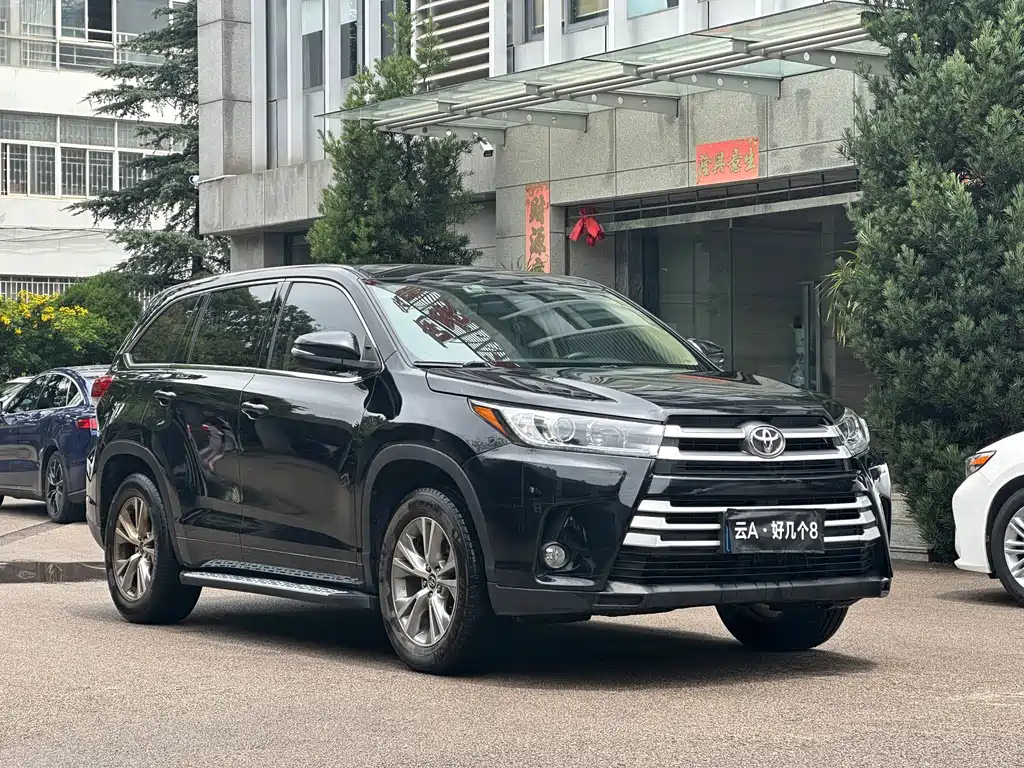 Toyota Highlander 2020 — фото 3