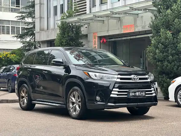 Toyota Highlander 2020