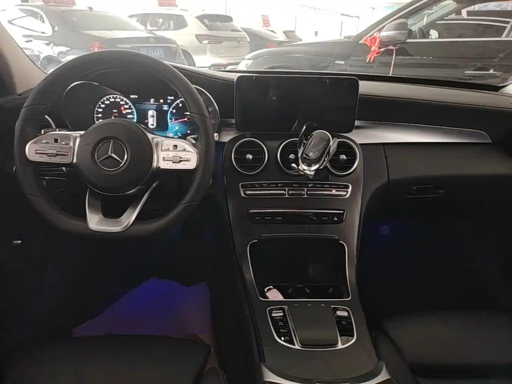Mercedes-Benz C-Class 2020 — фото 10
