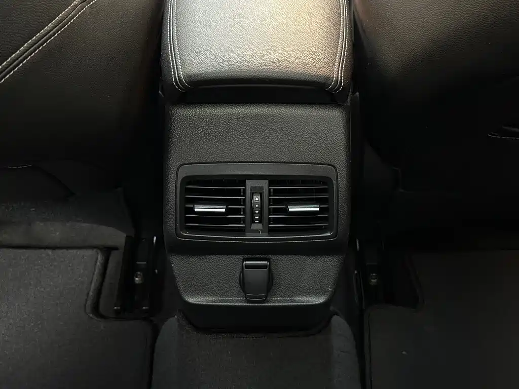 Renault Koleos 2018 — фото 10