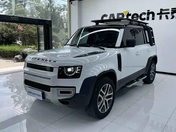 Land Rover Defender 2021
