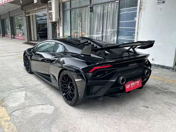 Lamborghini Huracan 2022
