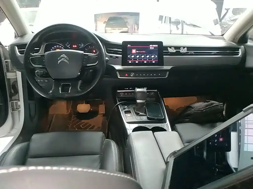 Citroën C5 2018 — фото 10