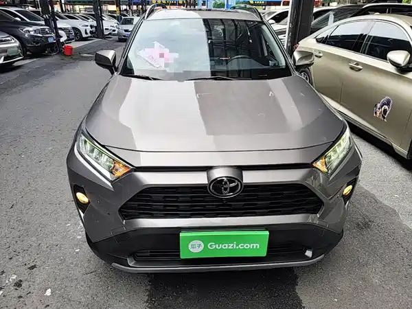 Toyota RAV4 2021