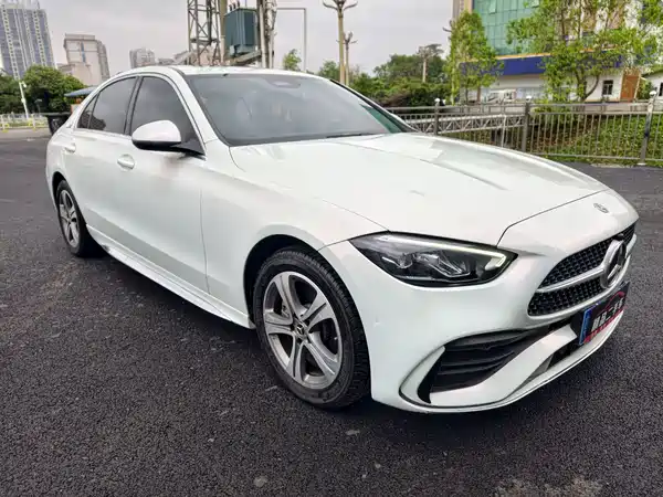 Mercedes-Benz C-Class 2022