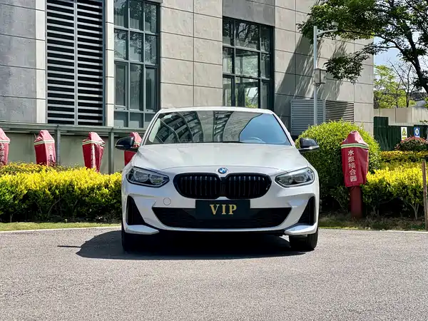 BMW 1 Series 2021