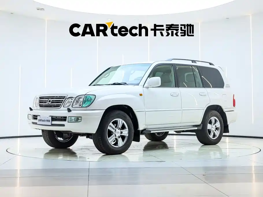 Lexus LX 2005