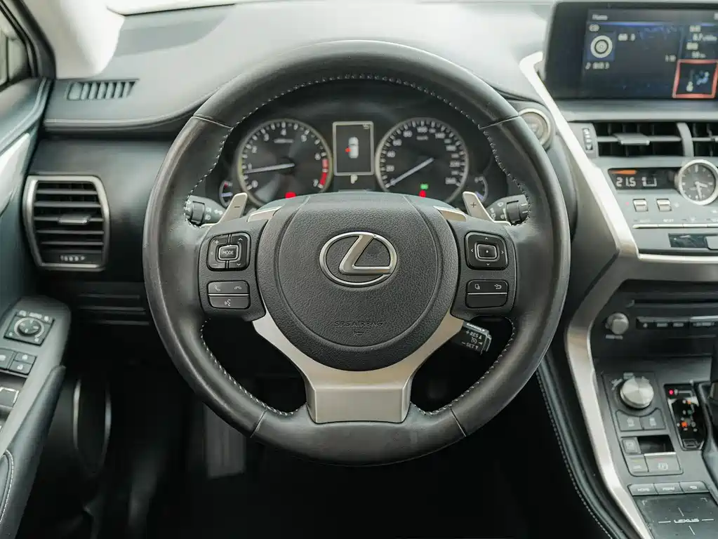 Lexus NX 2020 — фото 19