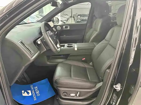Li Auto L6 2024