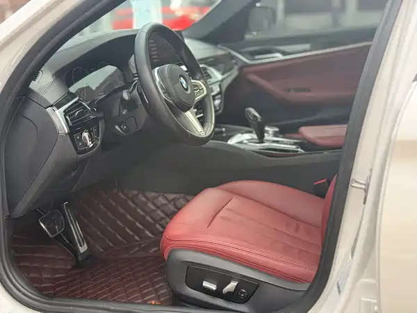 BMW 5 Series 2019