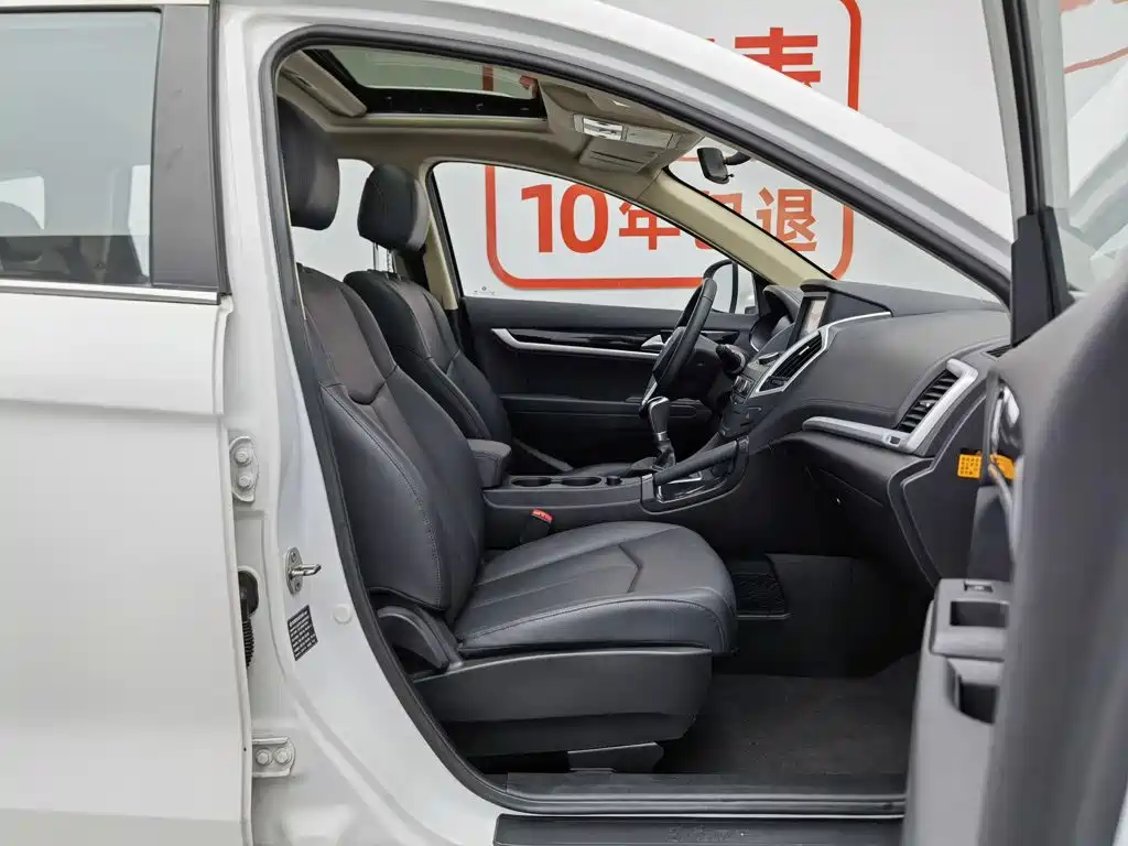 Dongfeng Fengshen AX7 2015 — фото 23
