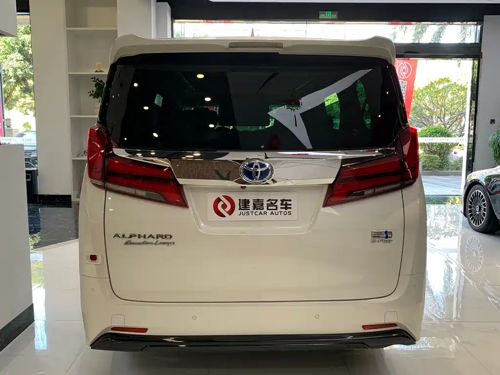 Toyota Alphard 2022 — фото 4