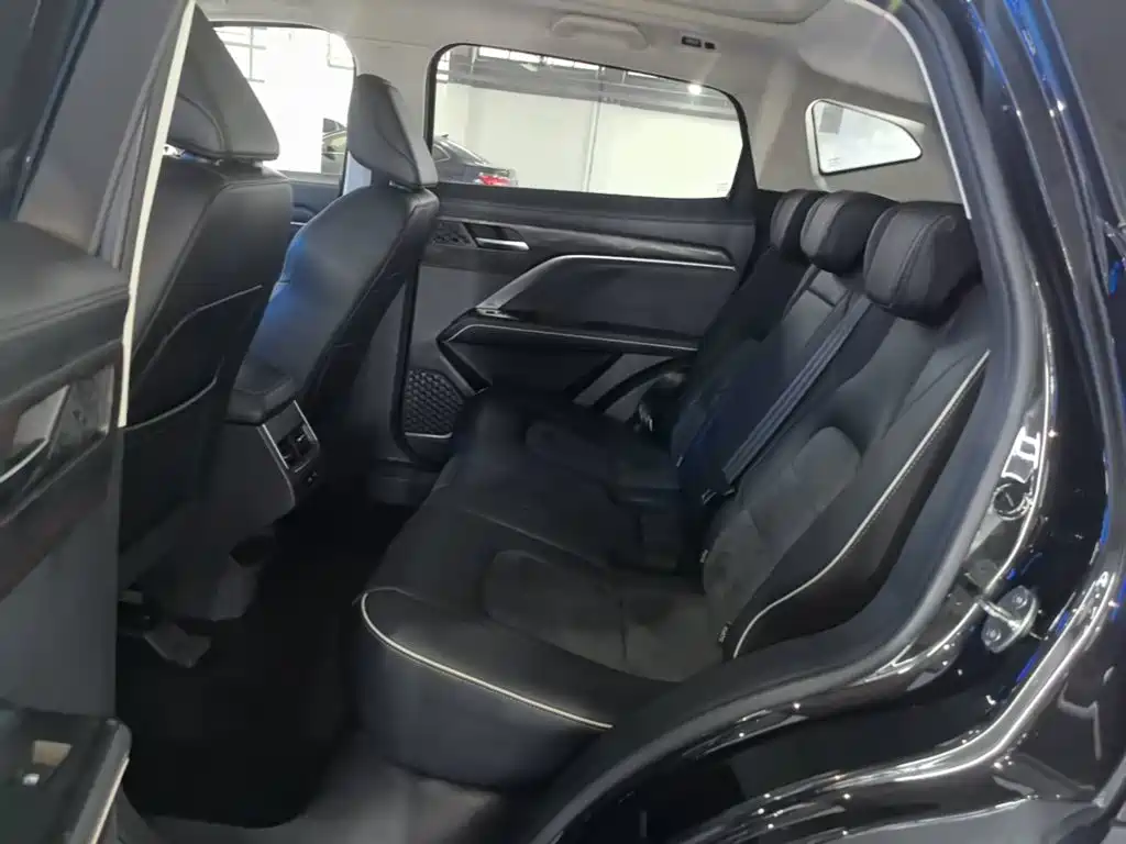 Haval H6 2023 — фото 17