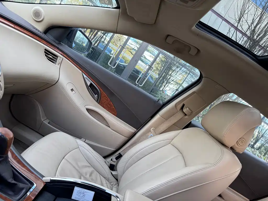 Buick LaCrosse 2012 — фото 20