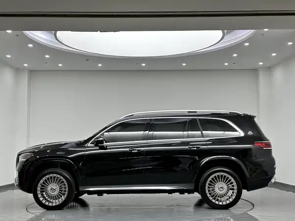 Mercedes-Benz GLS 2023