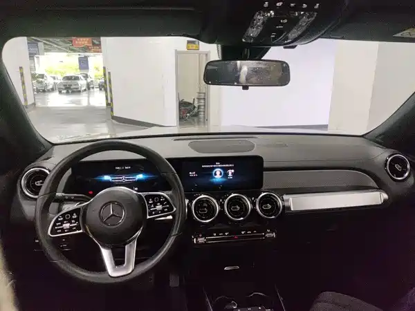 Mercedes-Benz GLB 2022