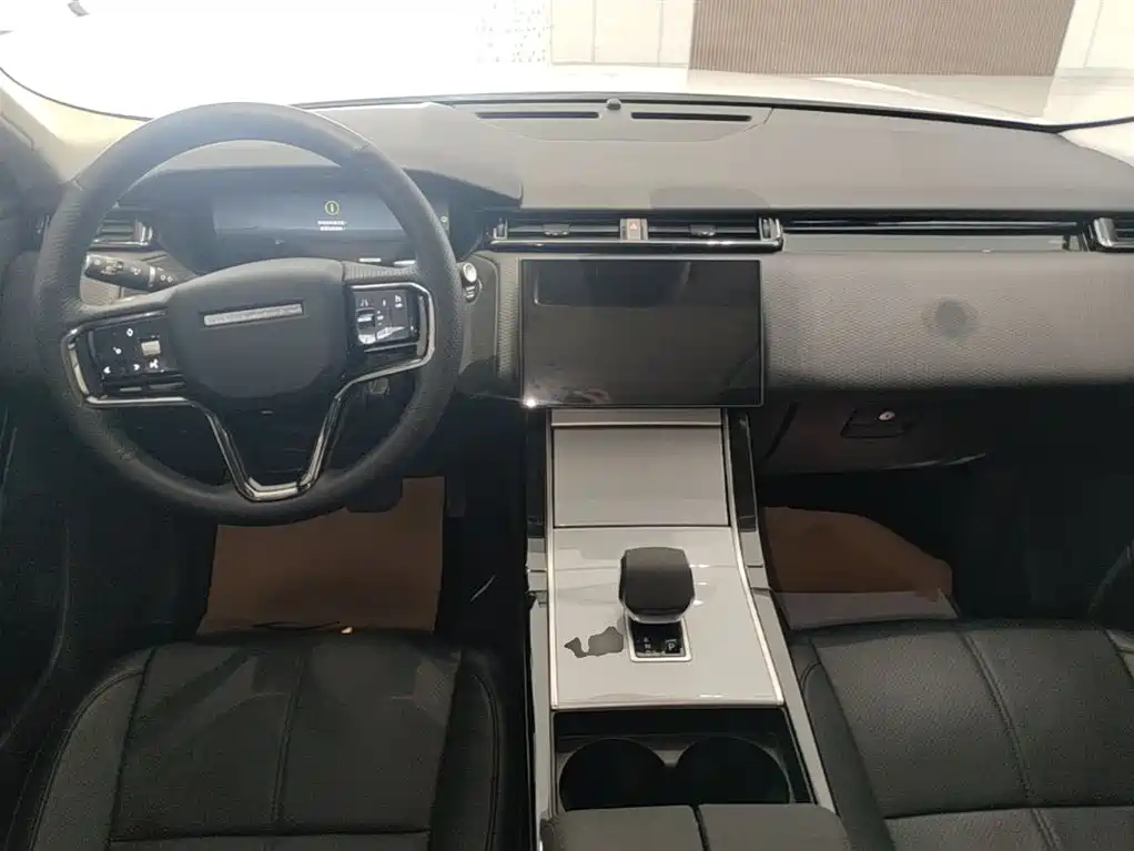 Land Rover Velar 2024 — фото 10