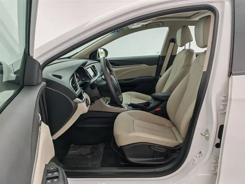 Buick Excelle 2020 — фото 10