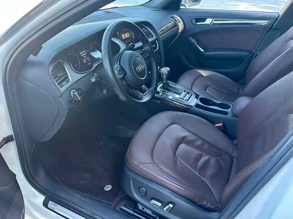 Audi A4L 2016