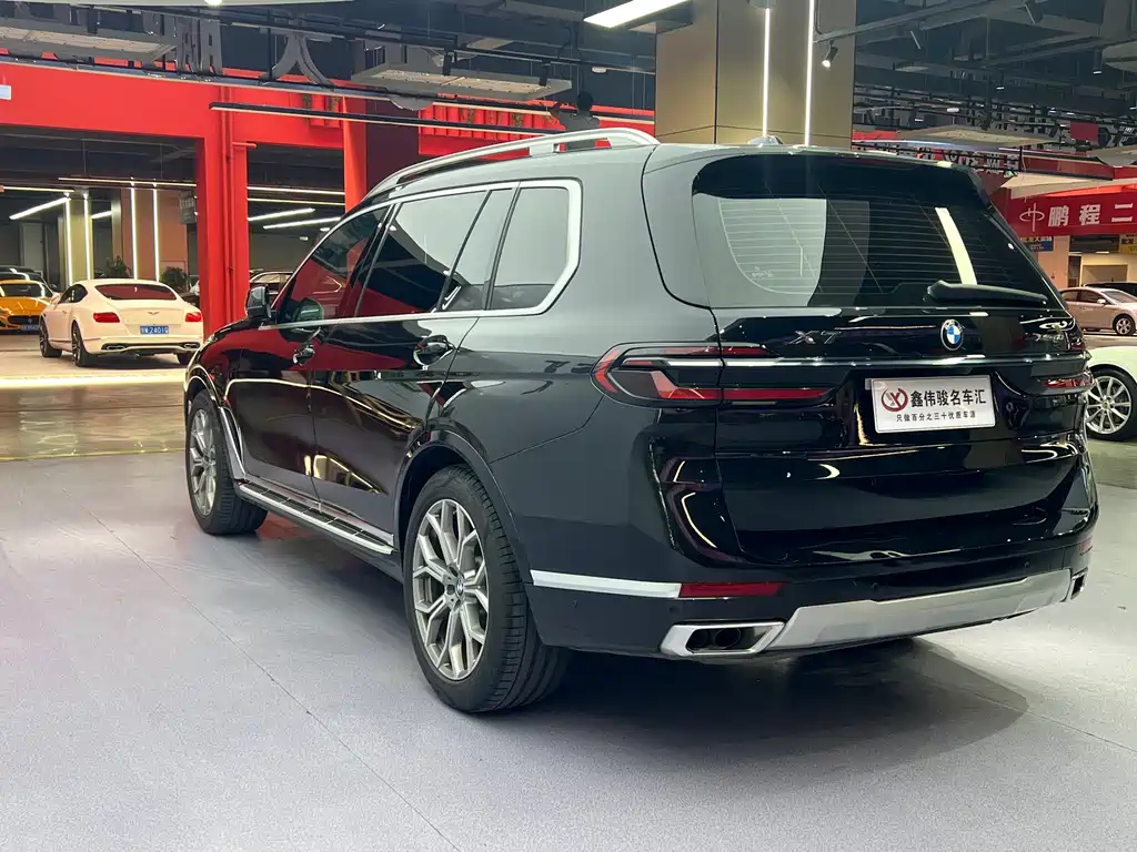 BMW X7 2023 — фото 18