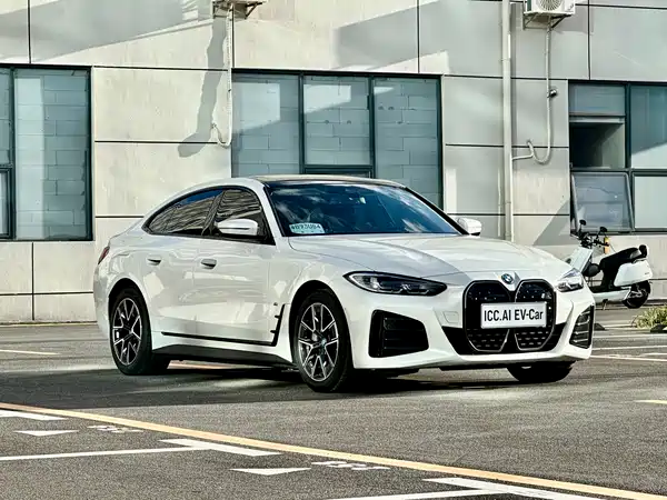 BMW i4 2023