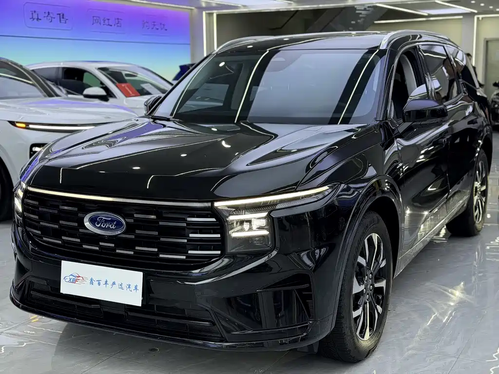 Ford Edge 2025 — фото 1