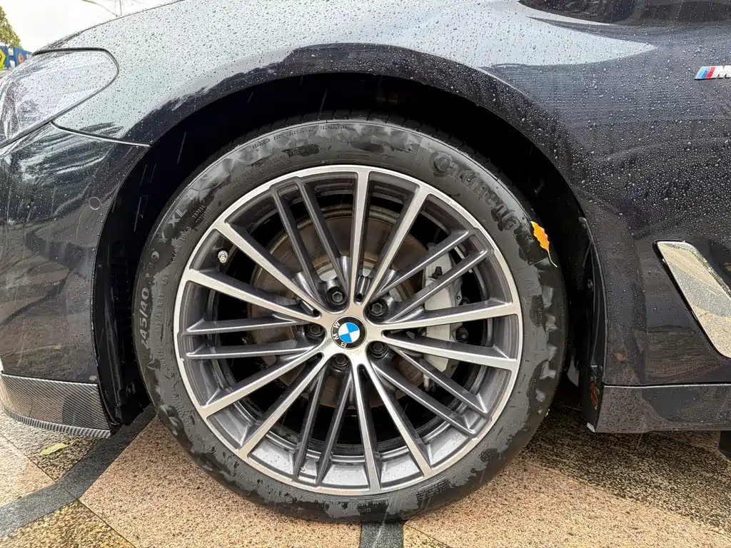 BMW 5 Series 2020